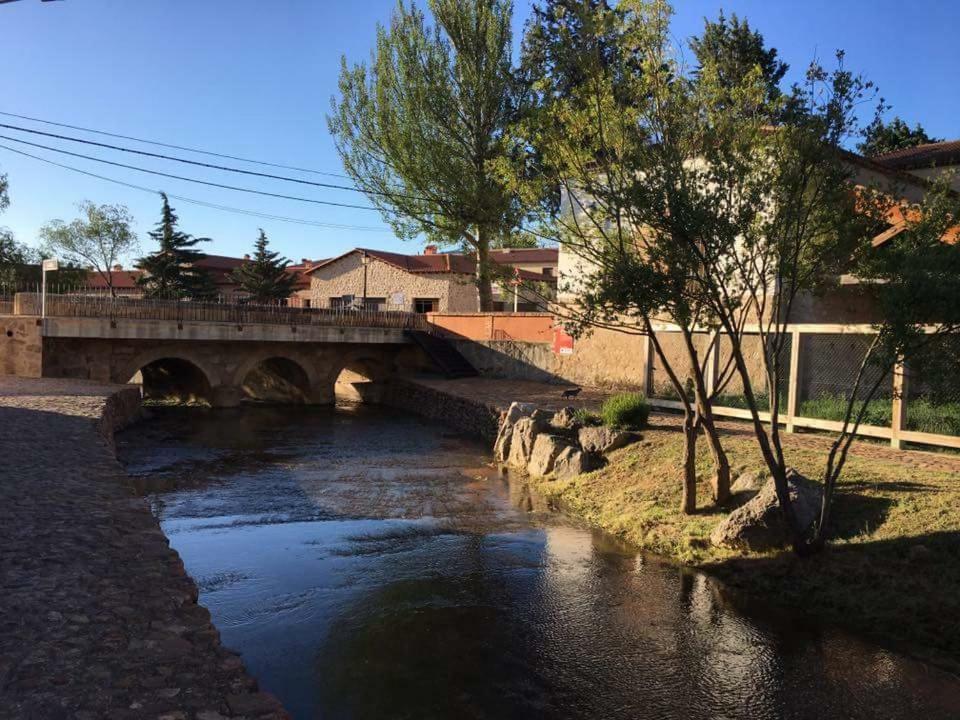 Hostal Restaurante San Millan Orihuela del Tremedal Eksteriør billede