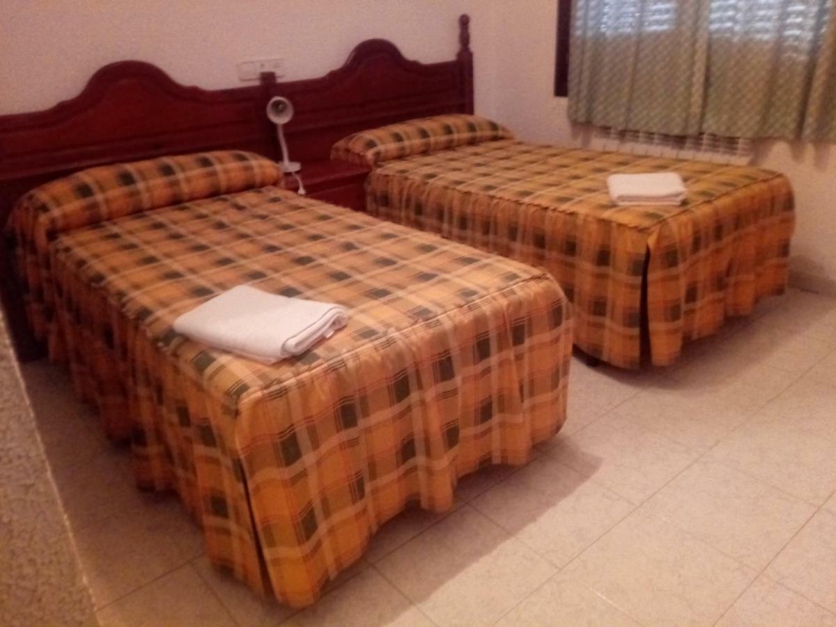 Hostal Restaurante San Millan Orihuela del Tremedal Eksteriør billede