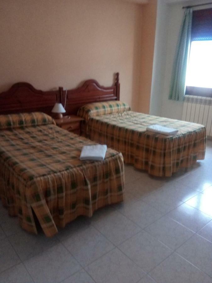 Hostal Restaurante San Millan Orihuela del Tremedal Eksteriør billede