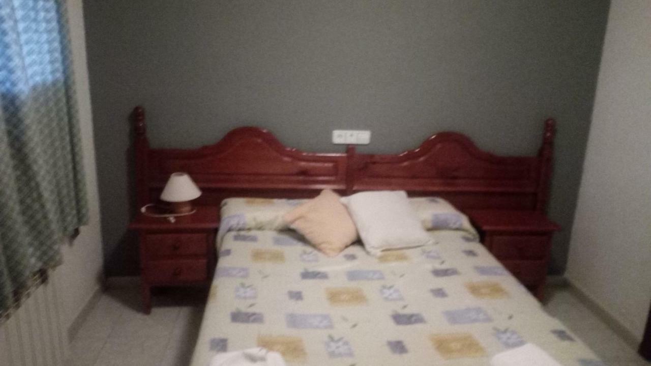 Hostal Restaurante San Millan Orihuela del Tremedal Eksteriør billede
