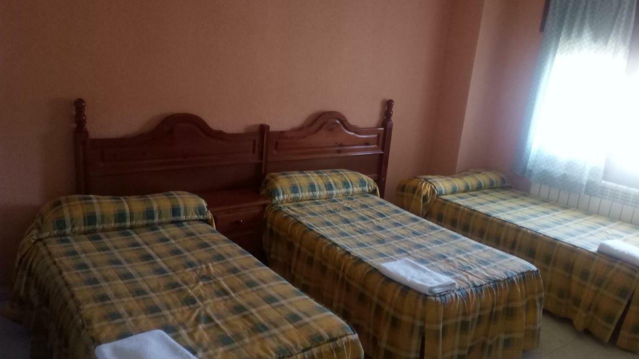 Hostal Restaurante San Millan Orihuela del Tremedal Eksteriør billede